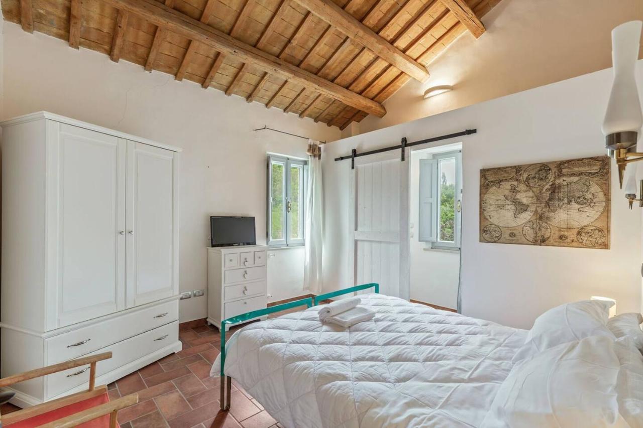 Grande Villa Storica Per Vacanze Con Giardino Privato E Piscina Ostra Zewnętrze zdjęcie