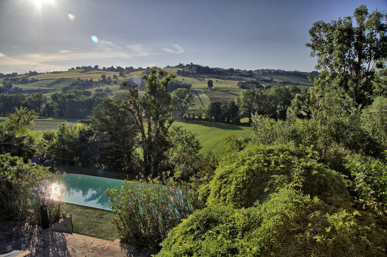 Grande Villa Storica Per Vacanze Con Giardino Privato E Piscina Ostra Zewnętrze zdjęcie